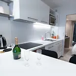 Appartamento Au Pied De La Cathédrale *