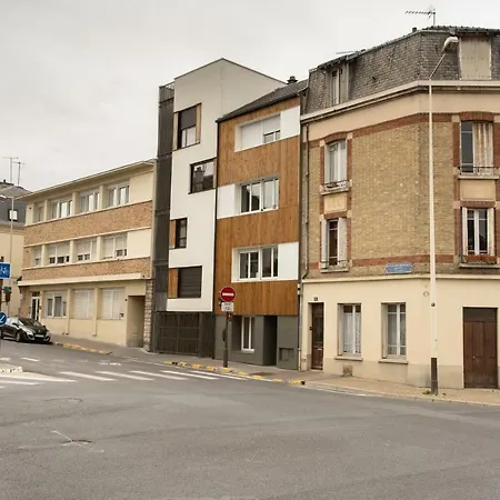 Au Pied De La Cathedrale Apartmán Remeš