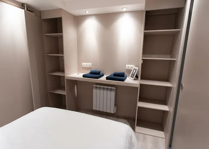 Au Pied De La Cathedrale Апартаменты *