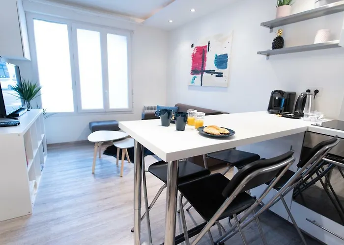 Апартаменты Au Pied De La Cathedrale Реймс