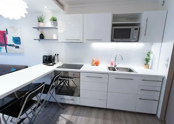 Au Pied De La Cathedrale Апартаменты